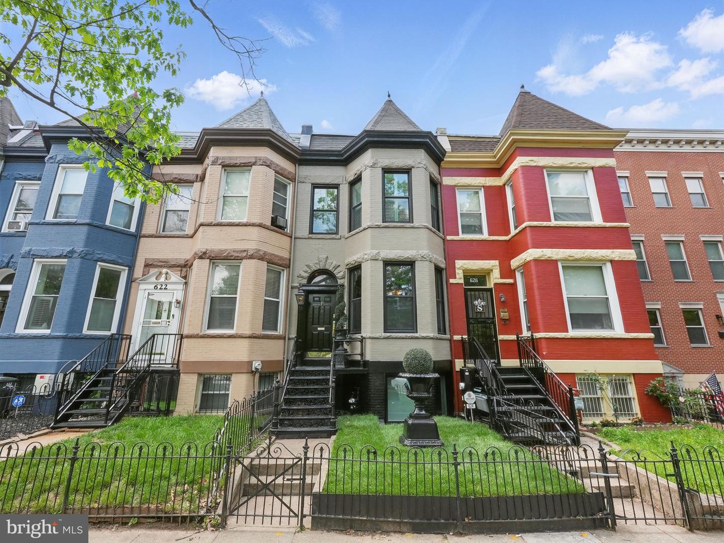 624 14TH ST NE, WASHINGTON, District Of Columbia 20002, 4 Bedrooms Bedrooms, ,3 BathroomsBathrooms,Residential,For sale,624 14TH ST NE,DCDC2198906 MLS # DCDC2198906