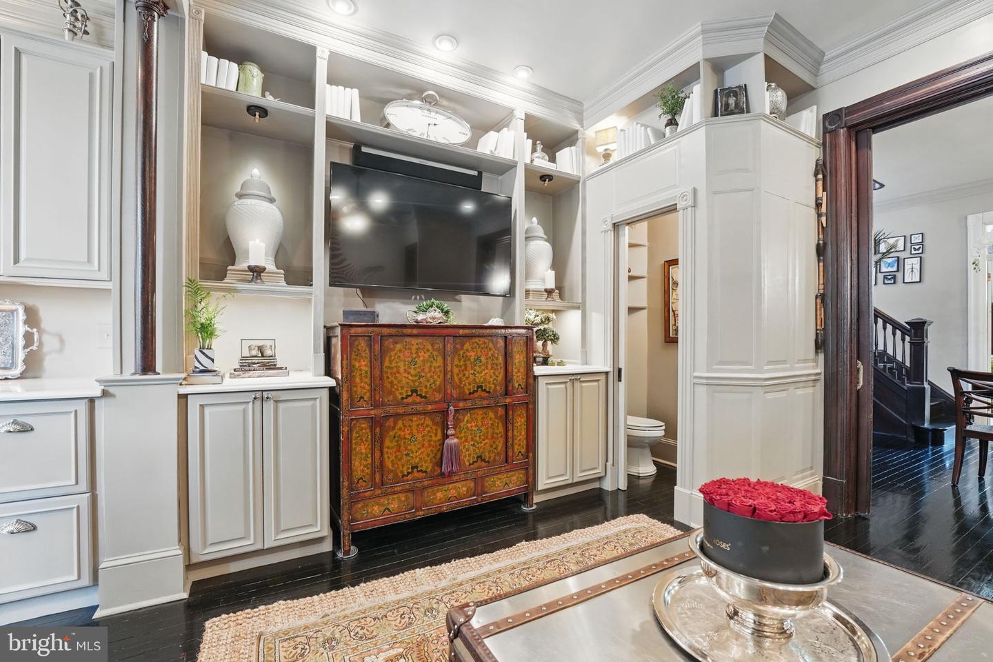 624 14TH ST NE, WASHINGTON, District Of Columbia 20002, 4 Bedrooms Bedrooms, ,3 BathroomsBathrooms,Residential,For sale,624 14TH ST NE,DCDC2198906 MLS # DCDC2198906