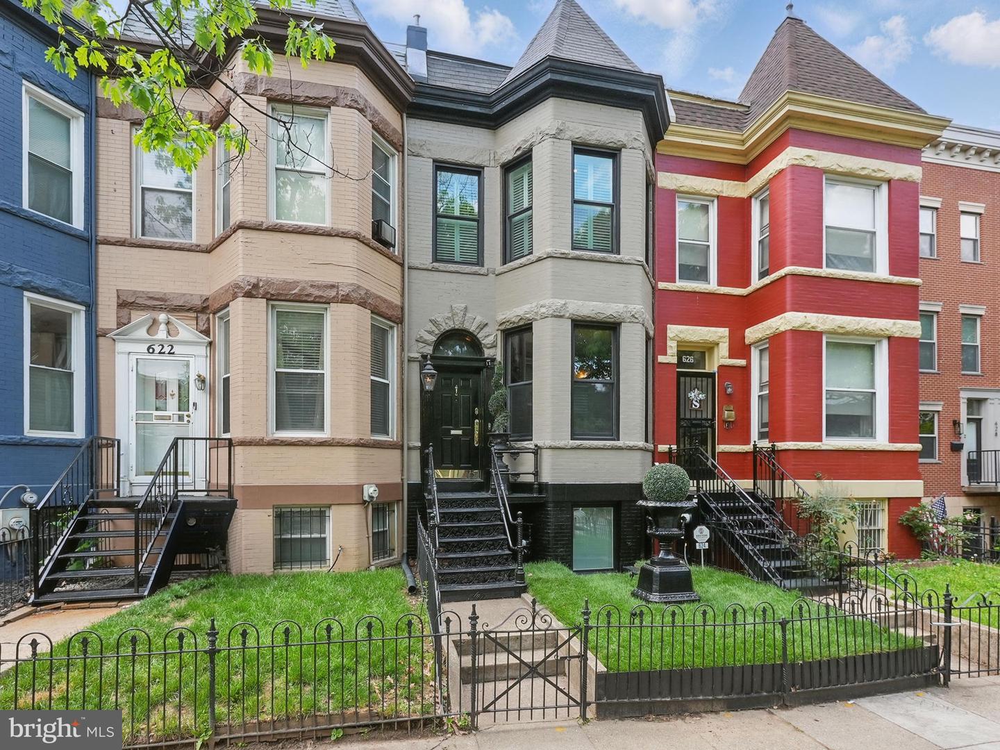 624 14TH ST NE, WASHINGTON, District Of Columbia 20002, 4 Bedrooms Bedrooms, ,3 BathroomsBathrooms,Residential,For sale,624 14TH ST NE,DCDC2198906 MLS # DCDC2198906