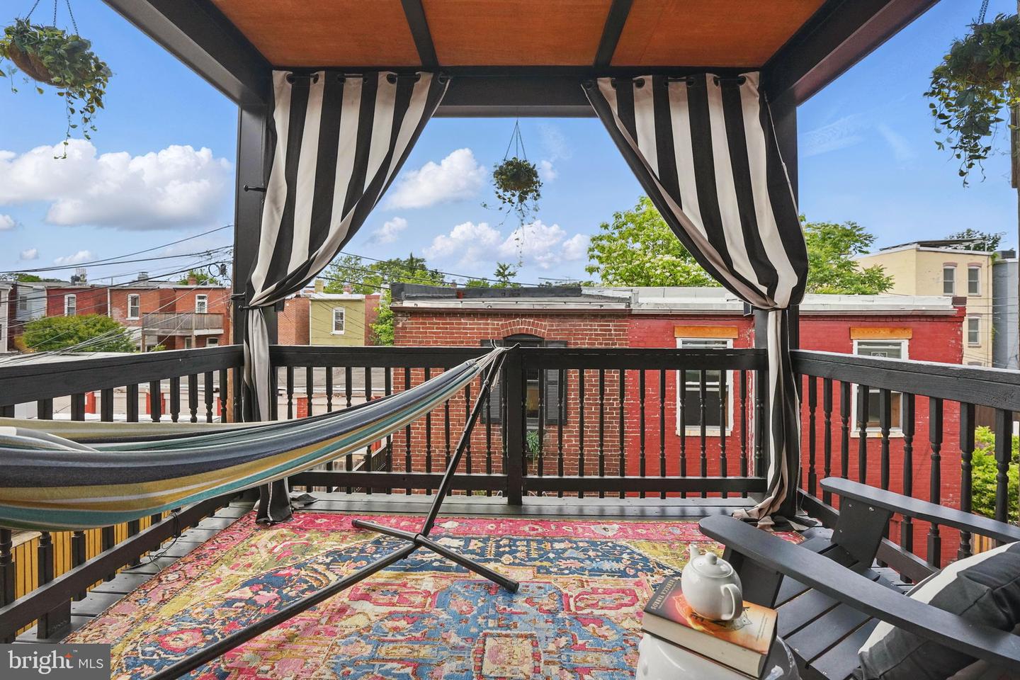 624 14TH ST NE, WASHINGTON, District Of Columbia 20002, 4 Bedrooms Bedrooms, ,3 BathroomsBathrooms,Residential,For sale,624 14TH ST NE,DCDC2198906 MLS # DCDC2198906