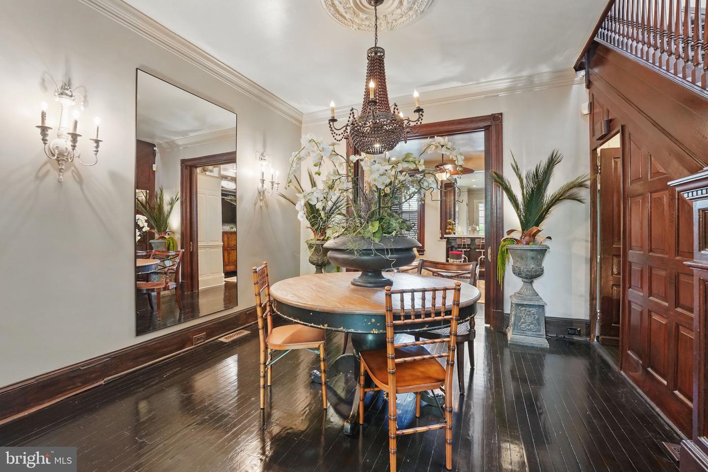 624 14TH ST NE, WASHINGTON, District Of Columbia 20002, 4 Bedrooms Bedrooms, ,3 BathroomsBathrooms,Residential,For sale,624 14TH ST NE,DCDC2198906 MLS # DCDC2198906