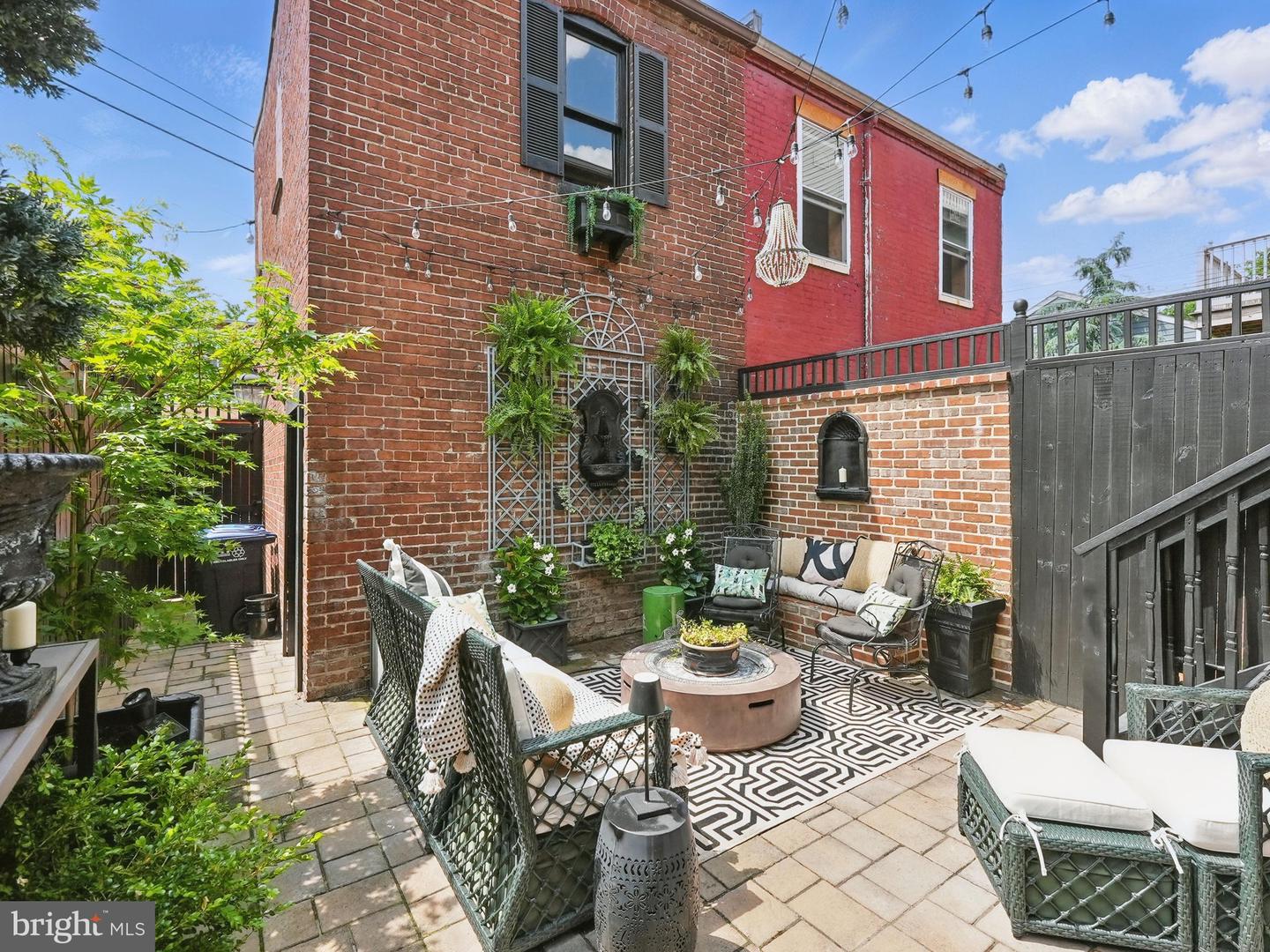 624 14TH ST NE, WASHINGTON, District Of Columbia 20002, 4 Bedrooms Bedrooms, ,3 BathroomsBathrooms,Residential,For sale,624 14TH ST NE,DCDC2198906 MLS # DCDC2198906