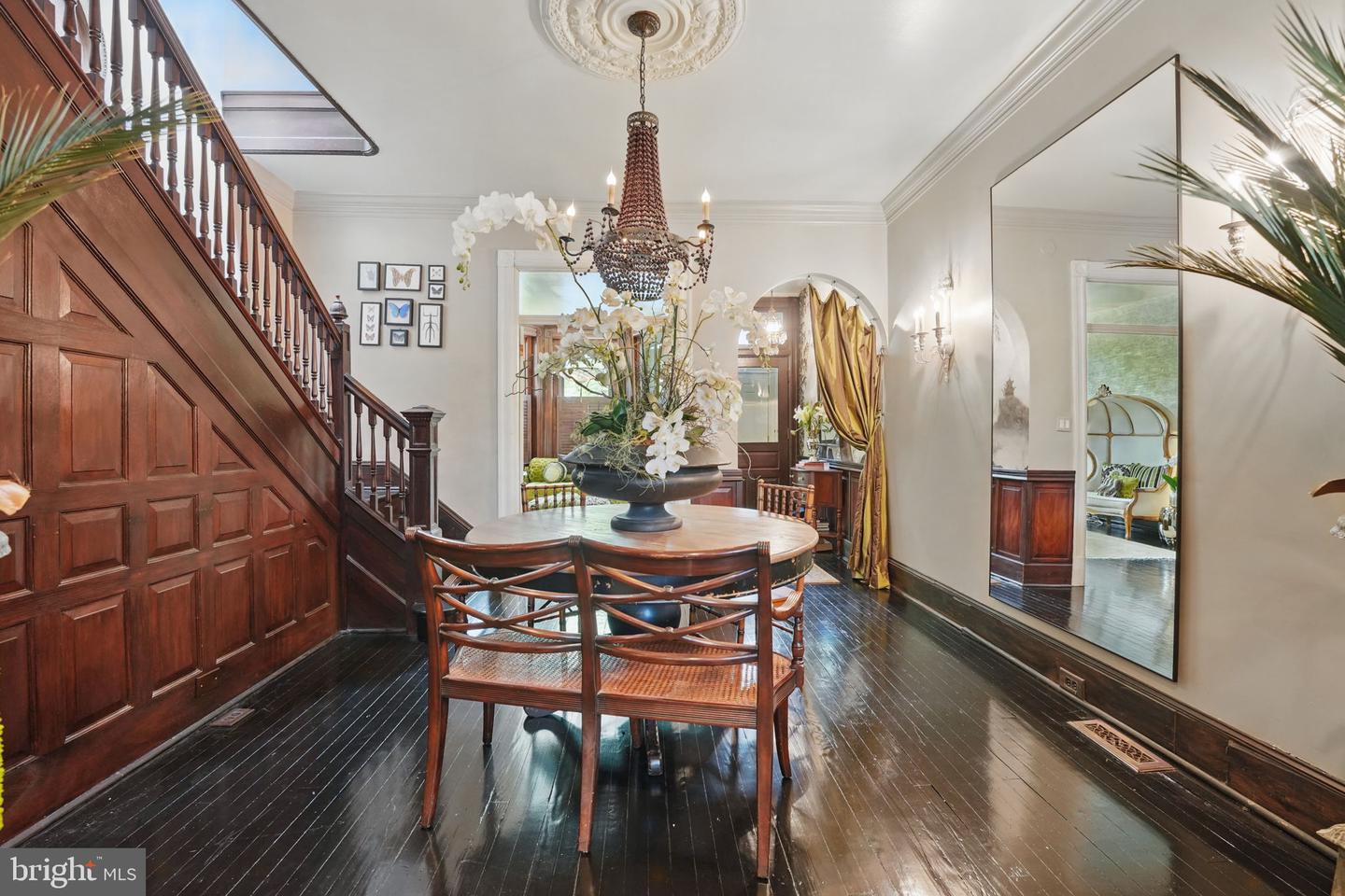624 14TH ST NE, WASHINGTON, District Of Columbia 20002, 4 Bedrooms Bedrooms, ,3 BathroomsBathrooms,Residential,For sale,624 14TH ST NE,DCDC2198906 MLS # DCDC2198906