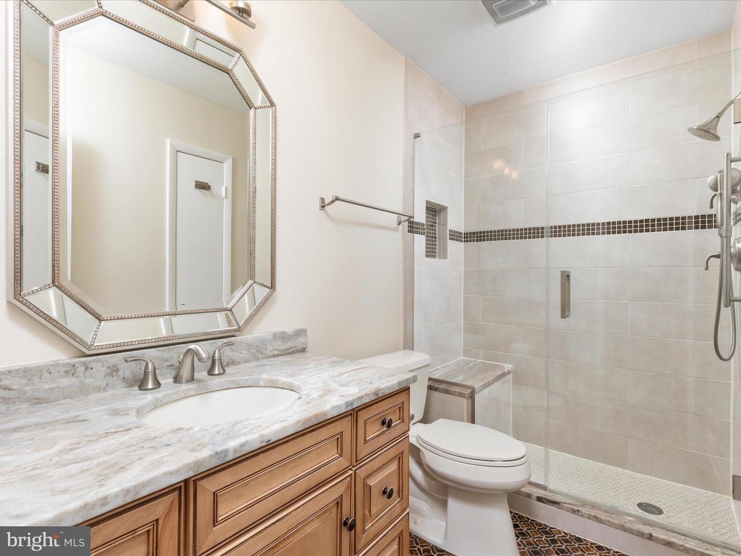 4041 41ST ST N, MCLEAN, Virginia 22101, 5 Bedrooms Bedrooms, ,3 BathroomsBathrooms,Residential,For sale,4041 41ST ST N,VAFX2238536 MLS # VAFX2238536
