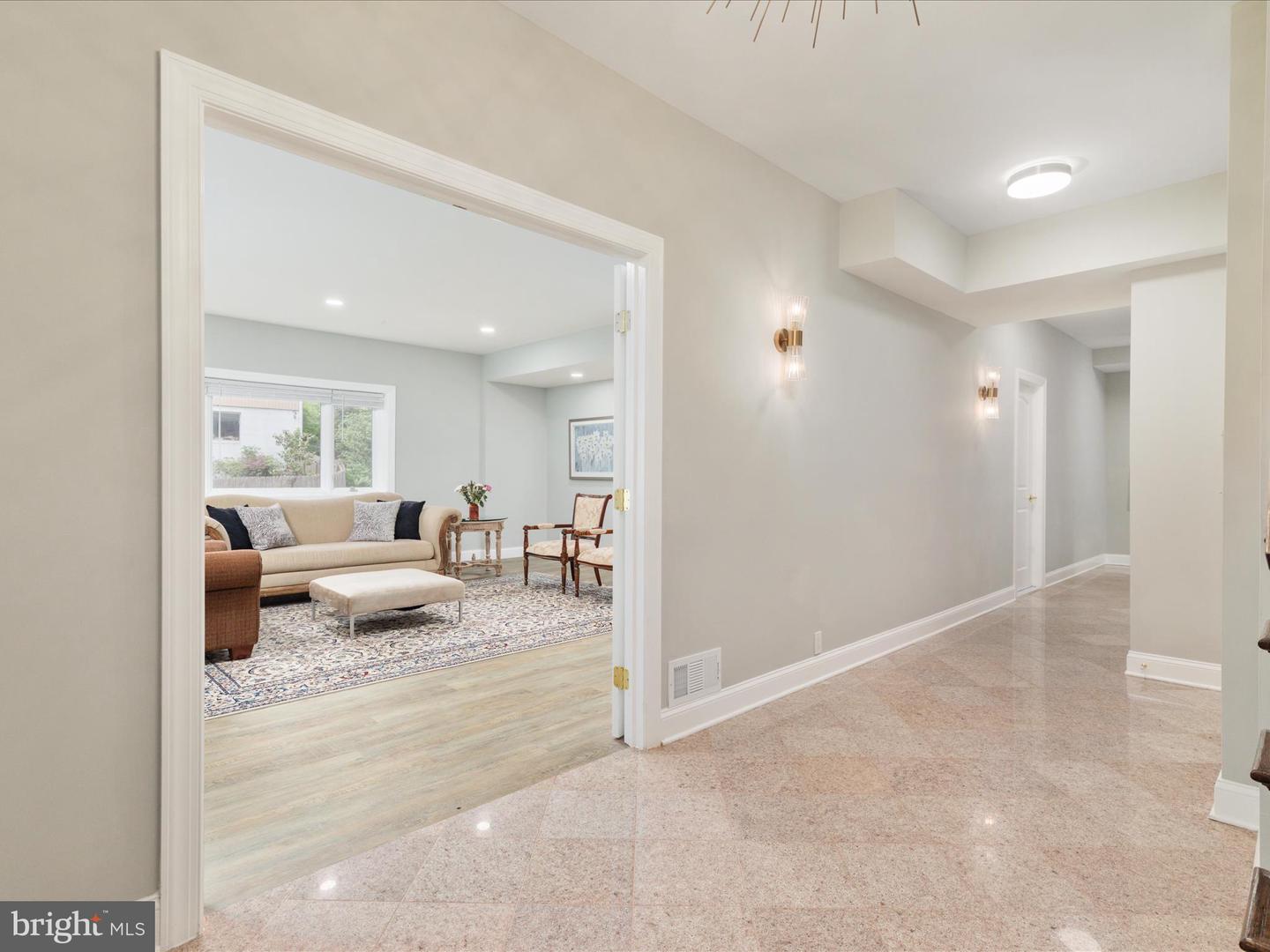 4041 41ST ST N, MCLEAN, Virginia 22101, 5 Bedrooms Bedrooms, ,3 BathroomsBathrooms,Residential,For sale,4041 41ST ST N,VAFX2238536 MLS # VAFX2238536