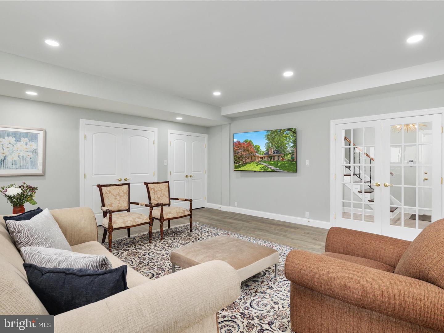 4041 41ST ST N, MCLEAN, Virginia 22101, 5 Bedrooms Bedrooms, ,3 BathroomsBathrooms,Residential,For sale,4041 41ST ST N,VAFX2238536 MLS # VAFX2238536