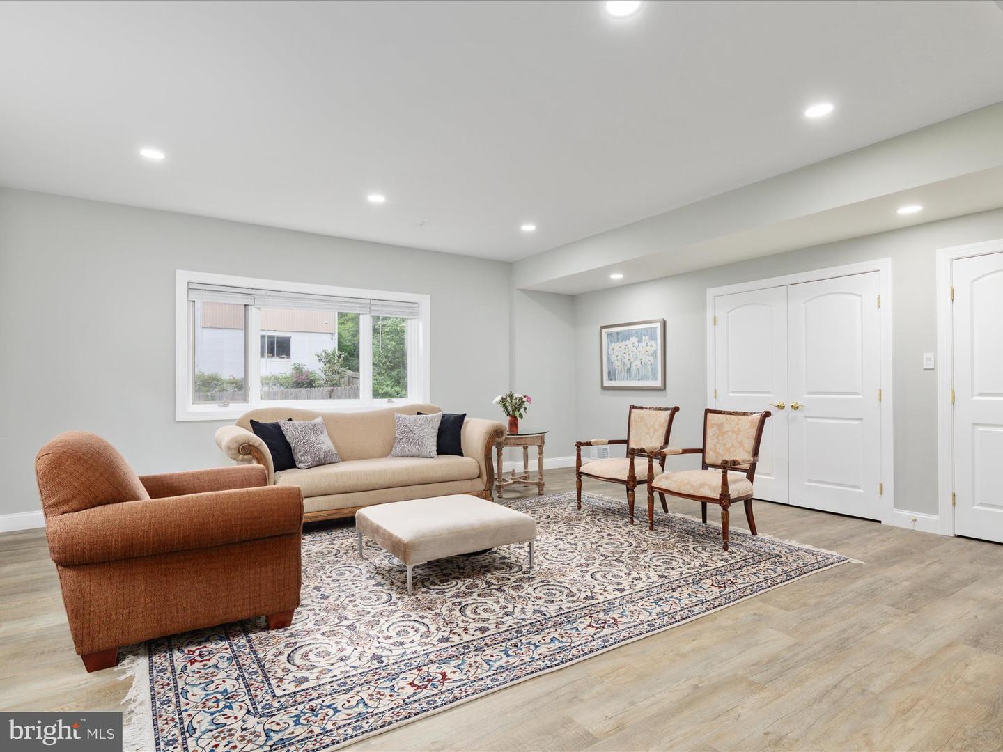 4041 41ST ST N, MCLEAN, Virginia 22101, 5 Bedrooms Bedrooms, ,3 BathroomsBathrooms,Residential,For sale,4041 41ST ST N,VAFX2238536 MLS # VAFX2238536