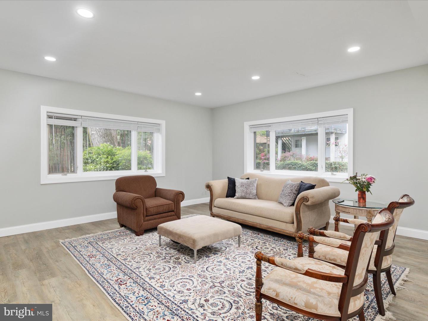 4041 41ST ST N, MCLEAN, Virginia 22101, 5 Bedrooms Bedrooms, ,3 BathroomsBathrooms,Residential,For sale,4041 41ST ST N,VAFX2238536 MLS # VAFX2238536