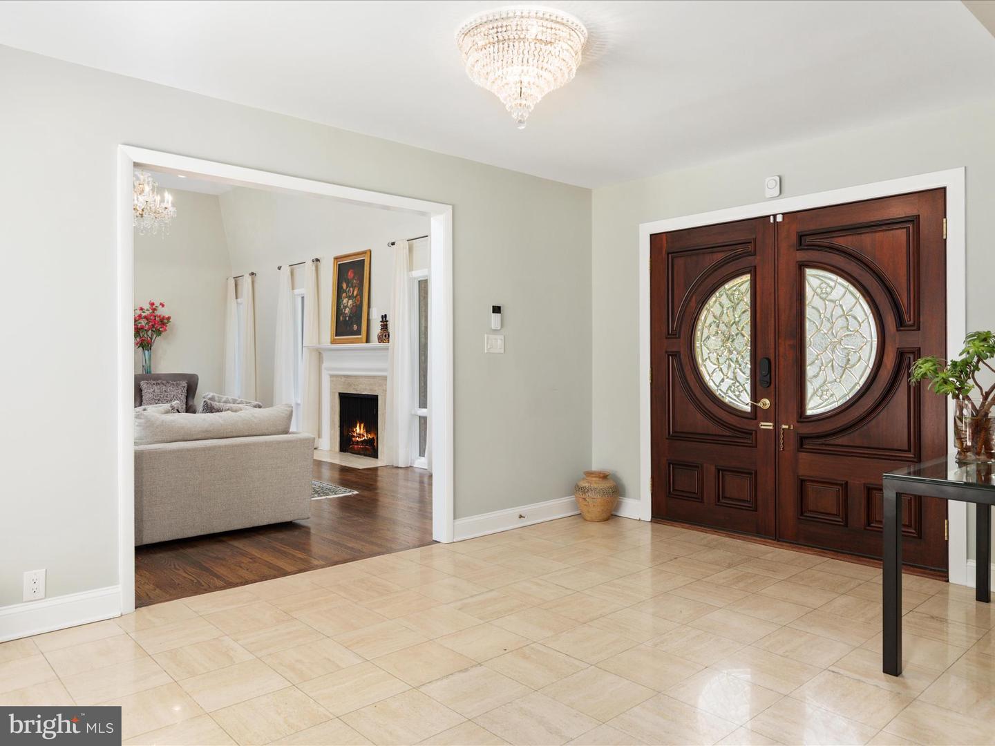 4041 41ST ST N, MCLEAN, Virginia 22101, 5 Bedrooms Bedrooms, ,3 BathroomsBathrooms,Residential,For sale,4041 41ST ST N,VAFX2238536 MLS # VAFX2238536