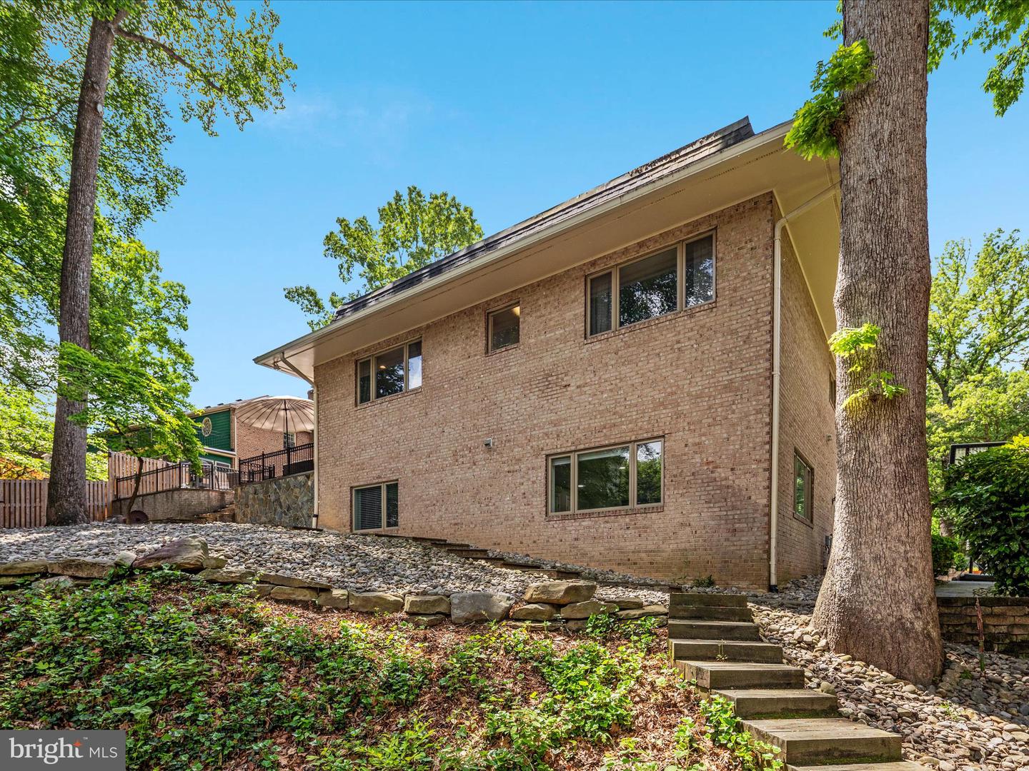 4041 41ST ST N, MCLEAN, Virginia 22101, 5 Bedrooms Bedrooms, ,3 BathroomsBathrooms,Residential,For sale,4041 41ST ST N,VAFX2238536 MLS # VAFX2238536