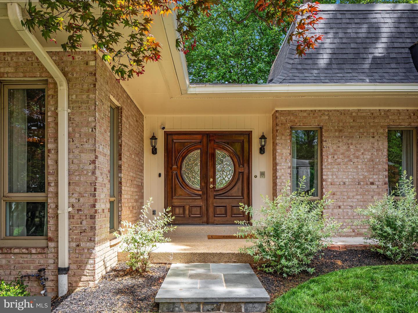 4041 41ST ST N, MCLEAN, Virginia 22101, 5 Bedrooms Bedrooms, ,3 BathroomsBathrooms,Residential,For sale,4041 41ST ST N,VAFX2238536 MLS # VAFX2238536