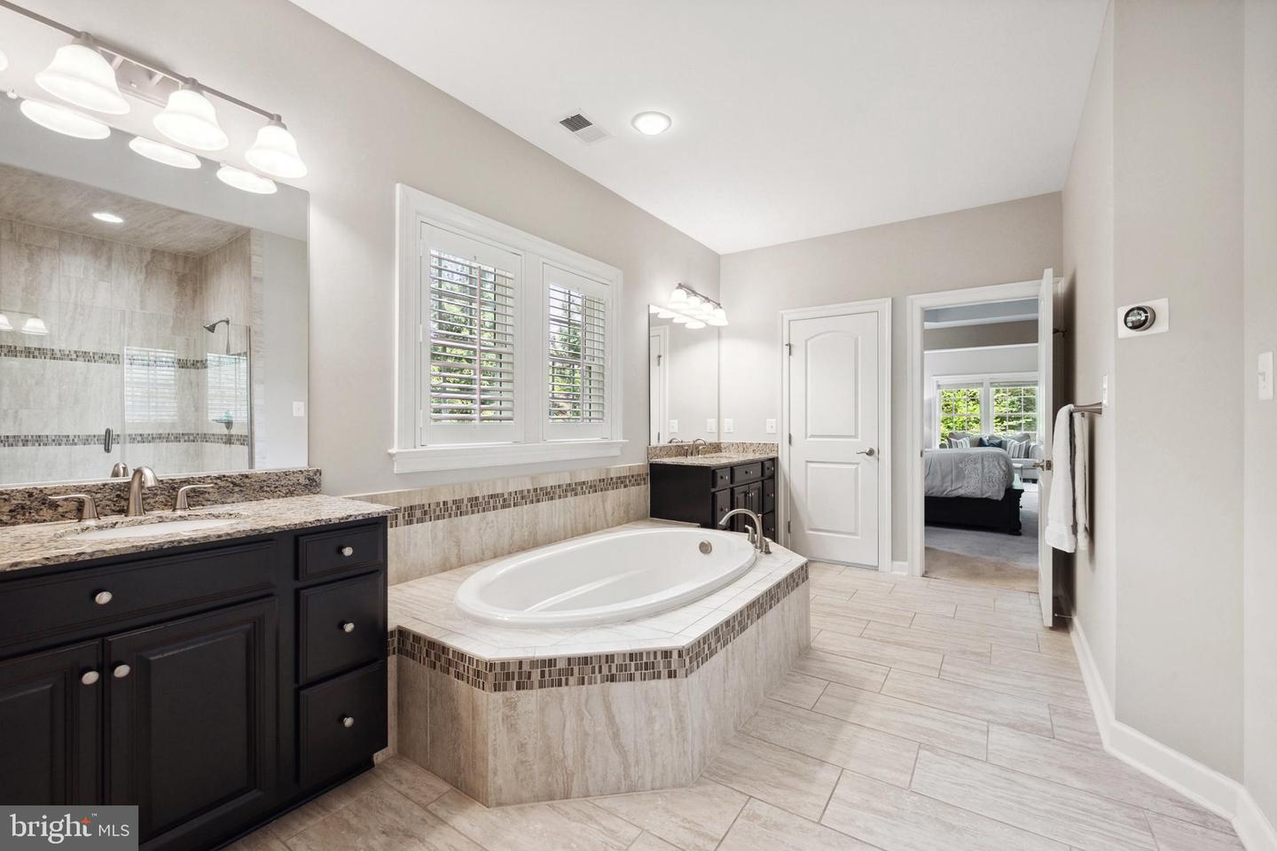 7578 GLEN POINTE CT, SPRINGFIELD, Virginia 22153, 5 Bedrooms Bedrooms, 20 Rooms Rooms,4 BathroomsBathrooms,Residential,For sale,7578 GLEN POINTE CT,VAFX2238568 MLS # VAFX2238568