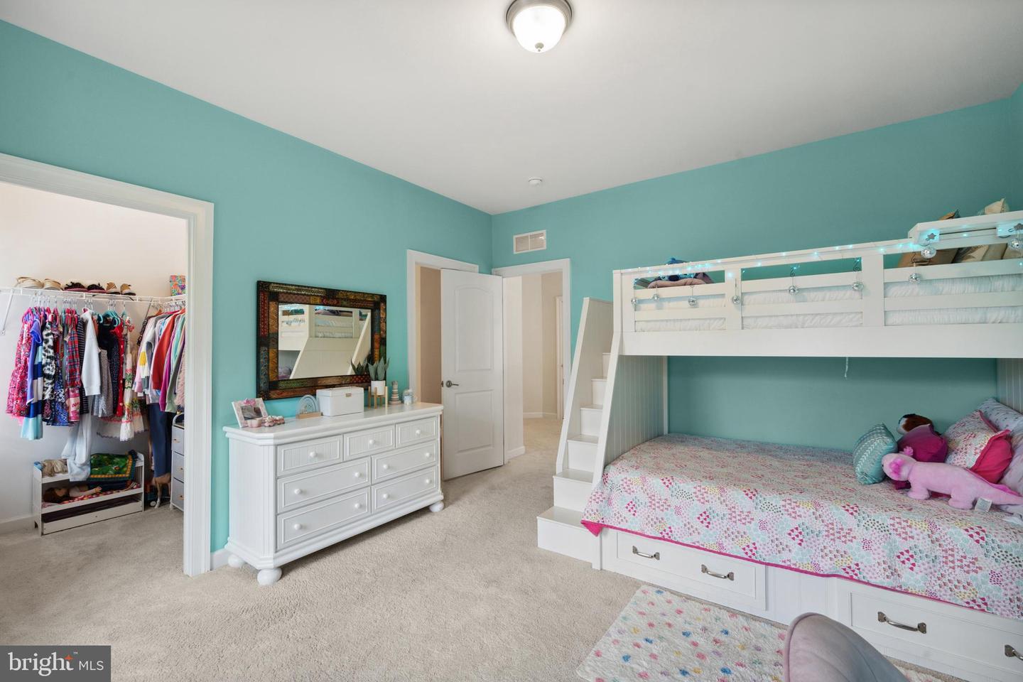 7578 GLEN POINTE CT, SPRINGFIELD, Virginia 22153, 5 Bedrooms Bedrooms, 20 Rooms Rooms,4 BathroomsBathrooms,Residential,For sale,7578 GLEN POINTE CT,VAFX2238568 MLS # VAFX2238568