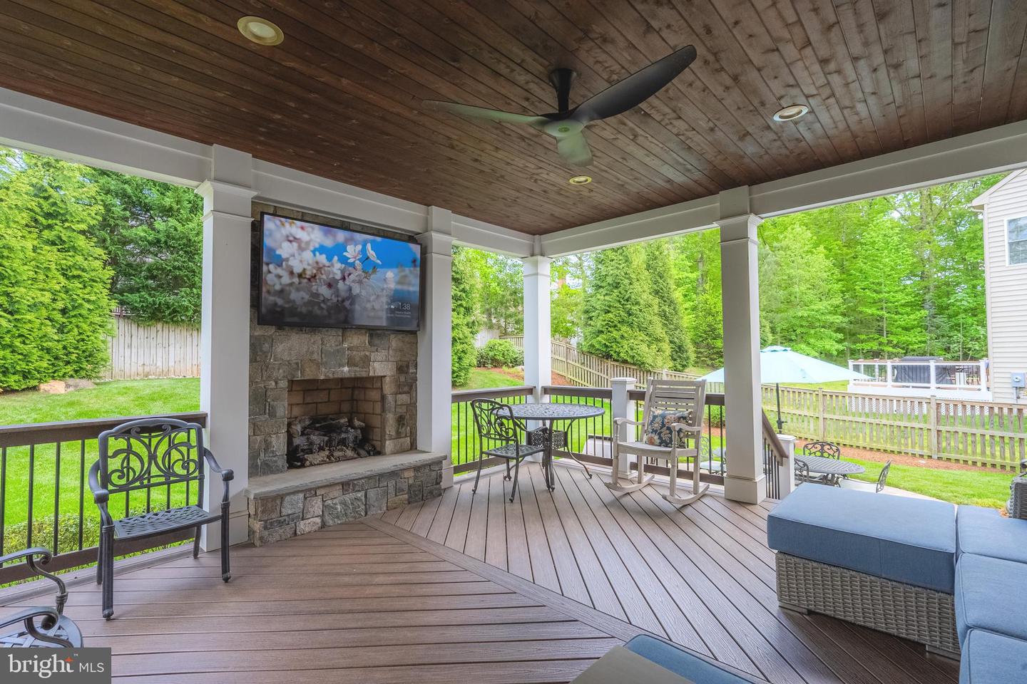 7578 GLEN POINTE CT, SPRINGFIELD, Virginia 22153, 5 Bedrooms Bedrooms, 20 Rooms Rooms,4 BathroomsBathrooms,Residential,For sale,7578 GLEN POINTE CT,VAFX2238568 MLS # VAFX2238568
