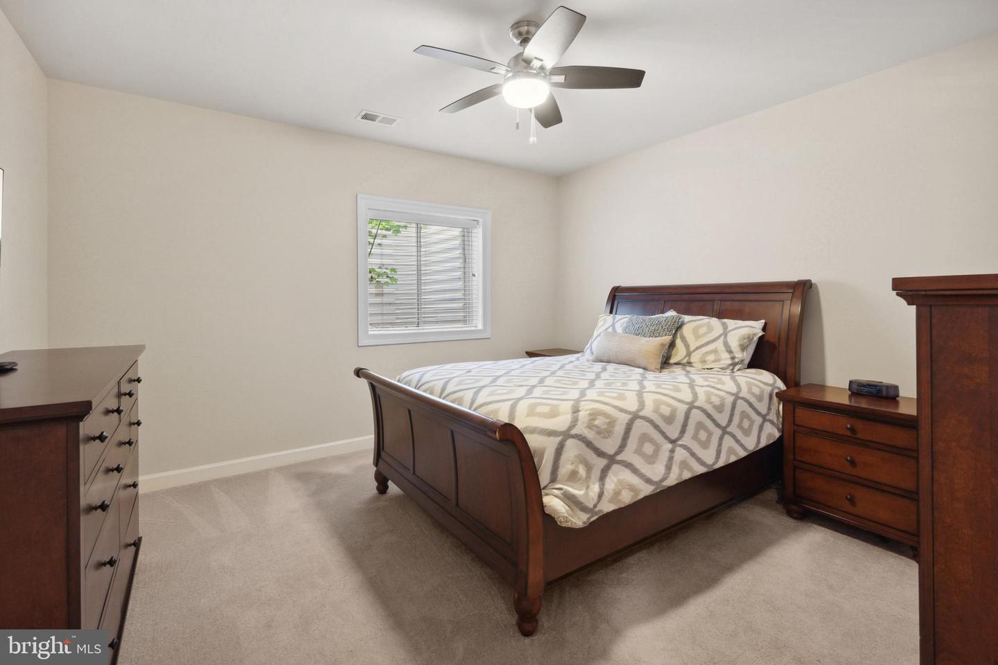 7578 GLEN POINTE CT, SPRINGFIELD, Virginia 22153, 5 Bedrooms Bedrooms, 20 Rooms Rooms,4 BathroomsBathrooms,Residential,For sale,7578 GLEN POINTE CT,VAFX2238568 MLS # VAFX2238568
