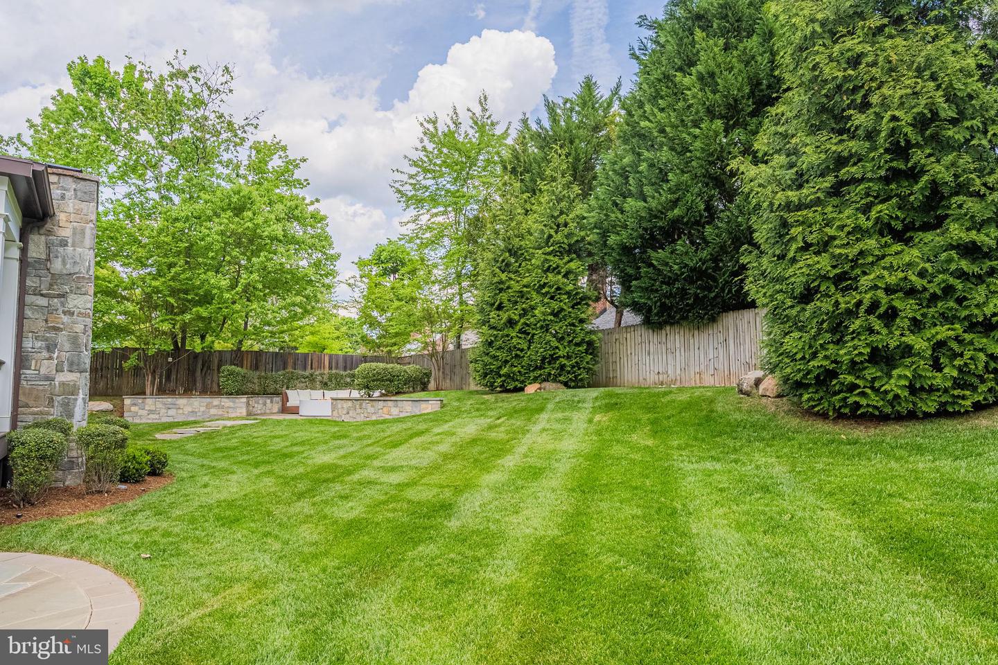 7578 GLEN POINTE CT, SPRINGFIELD, Virginia 22153, 5 Bedrooms Bedrooms, 20 Rooms Rooms,4 BathroomsBathrooms,Residential,For sale,7578 GLEN POINTE CT,VAFX2238568 MLS # VAFX2238568