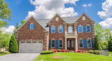 7578 GLEN POINTE CT, SPRINGFIELD, Virginia 22153, 5 Bedrooms Bedrooms, 20 Rooms Rooms,4 BathroomsBathrooms,Residential,For sale,7578 GLEN POINTE CT,VAFX2238568 MLS # VAFX2238568