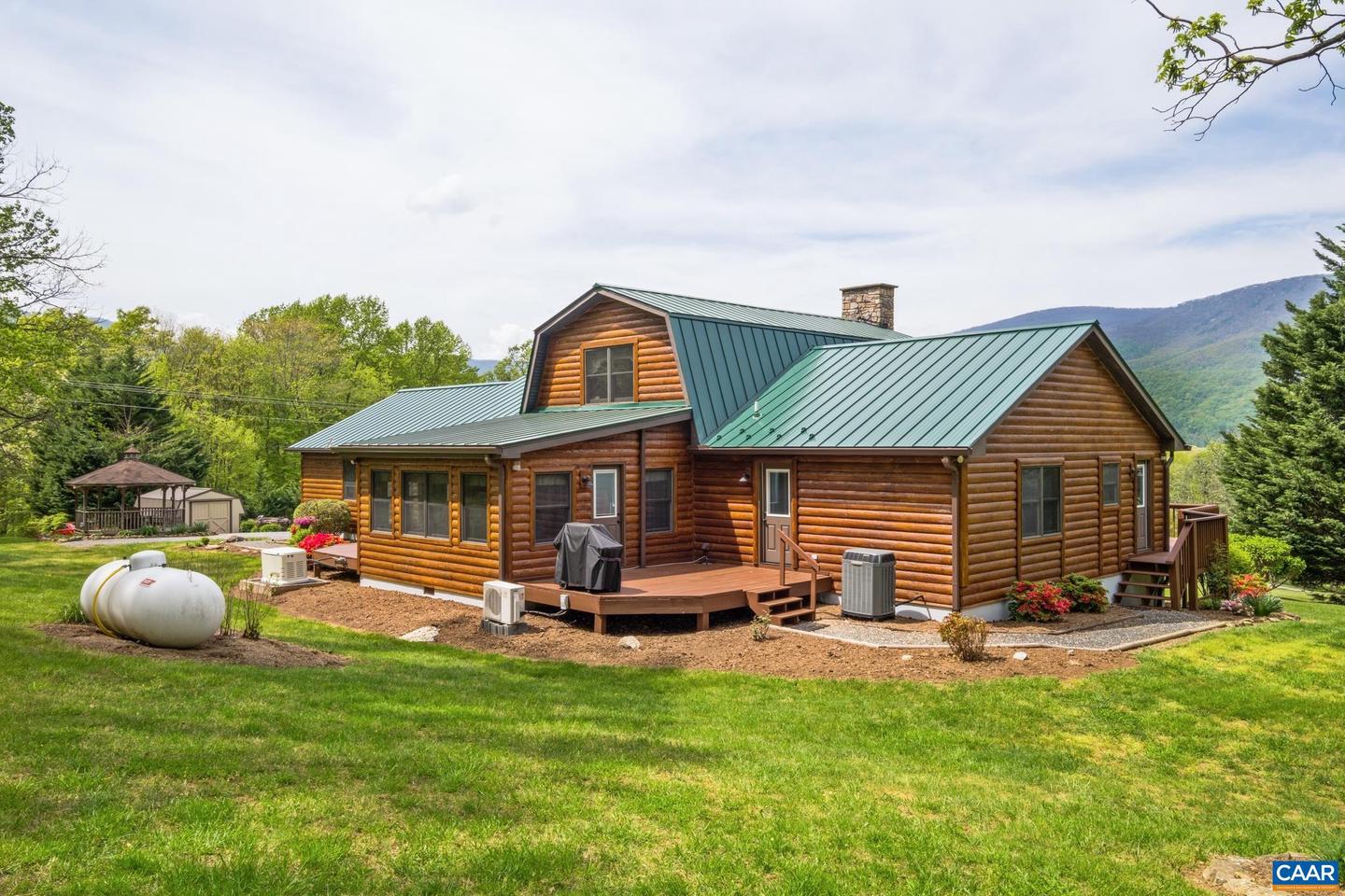 6 OLD ORCHARD LN, ROSELAND, Virginia 22967, 3 Bedrooms Bedrooms, ,3 BathroomsBathrooms,Residential,For sale,6 OLD ORCHARD LN,664064 MLS # 664064