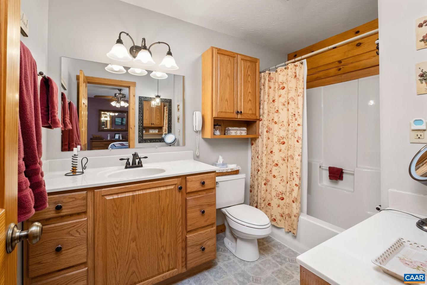 6 OLD ORCHARD LN, ROSELAND, Virginia 22967, 3 Bedrooms Bedrooms, ,3 BathroomsBathrooms,Residential,For sale,6 OLD ORCHARD LN,664064 MLS # 664064