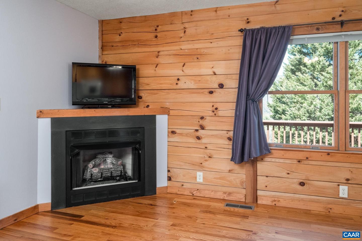 6 OLD ORCHARD LN, ROSELAND, Virginia 22967, 3 Bedrooms Bedrooms, ,3 BathroomsBathrooms,Residential,For sale,6 OLD ORCHARD LN,664064 MLS # 664064