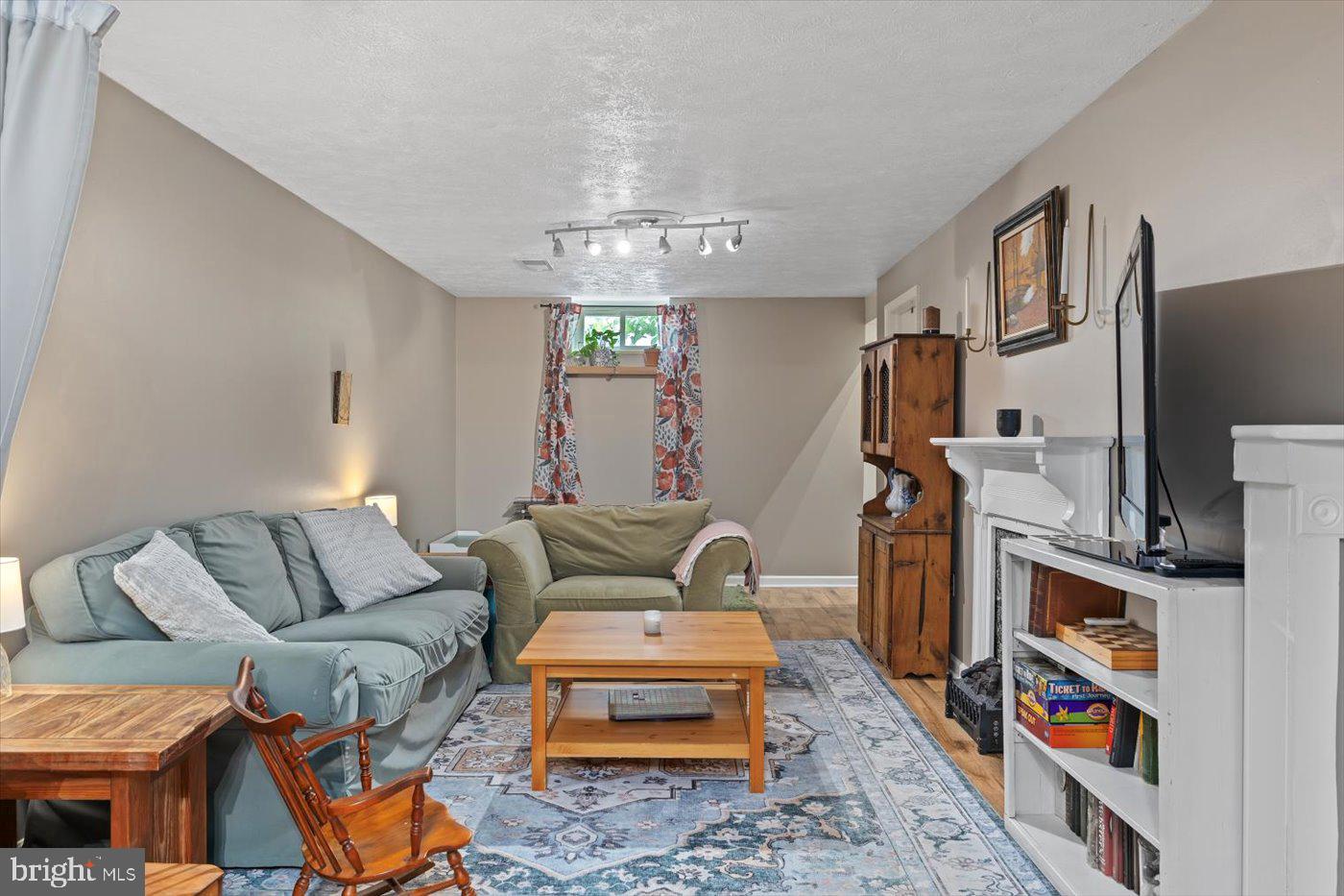 42 BEAGLE RD, FREDERICKSBURG, Virginia 22405, 3 Bedrooms Bedrooms, ,1 BathroomBathrooms,Residential,For sale,42 BEAGLE RD,VAST2038498 MLS # VAST2038498