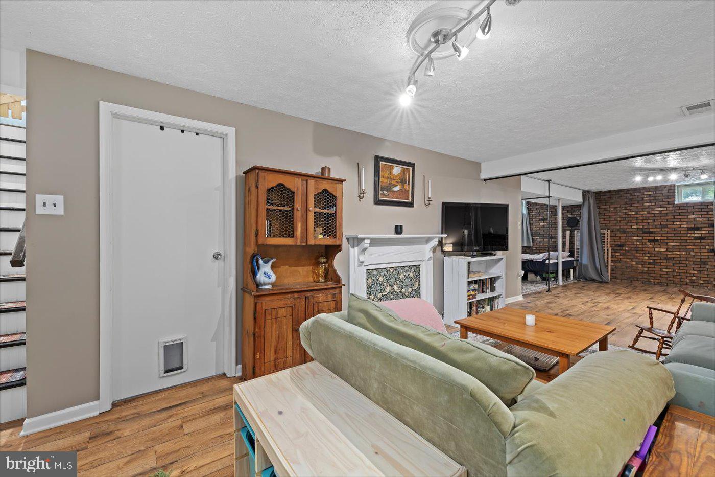 42 BEAGLE RD, FREDERICKSBURG, Virginia 22405, 3 Bedrooms Bedrooms, ,1 BathroomBathrooms,Residential,For sale,42 BEAGLE RD,VAST2038498 MLS # VAST2038498