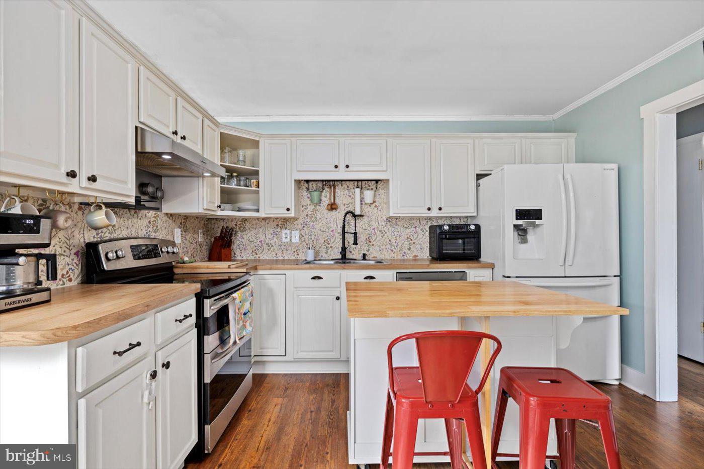 42 BEAGLE RD, FREDERICKSBURG, Virginia 22405, 3 Bedrooms Bedrooms, ,1 BathroomBathrooms,Residential,For sale,42 BEAGLE RD,VAST2038498 MLS # VAST2038498