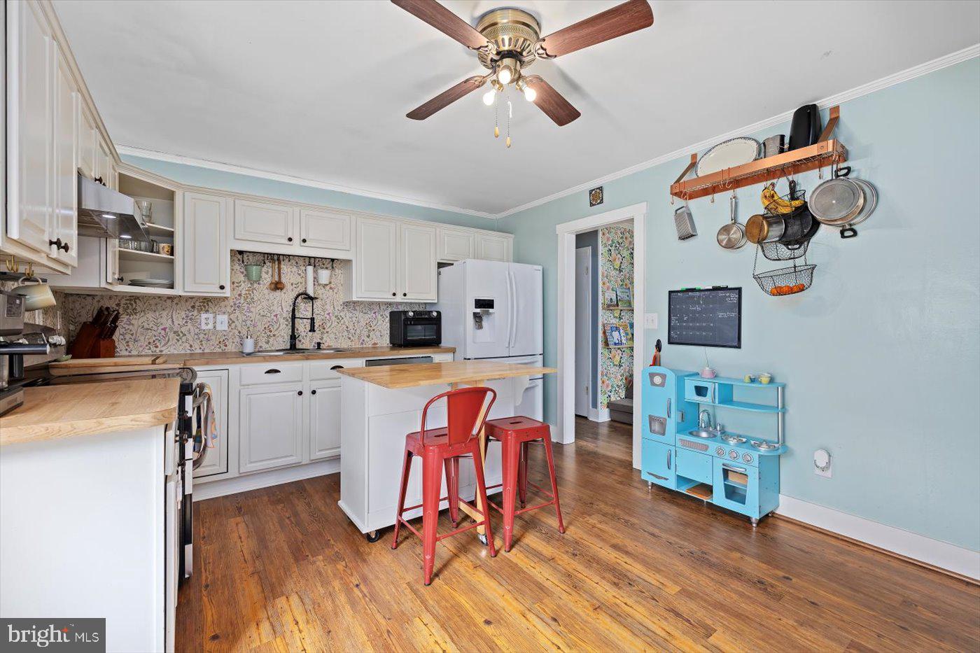 42 BEAGLE RD, FREDERICKSBURG, Virginia 22405, 3 Bedrooms Bedrooms, ,1 BathroomBathrooms,Residential,For sale,42 BEAGLE RD,VAST2038498 MLS # VAST2038498
