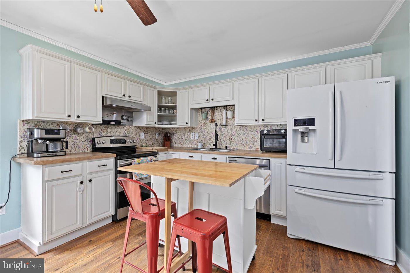 42 BEAGLE RD, FREDERICKSBURG, Virginia 22405, 3 Bedrooms Bedrooms, ,1 BathroomBathrooms,Residential,For sale,42 BEAGLE RD,VAST2038498 MLS # VAST2038498