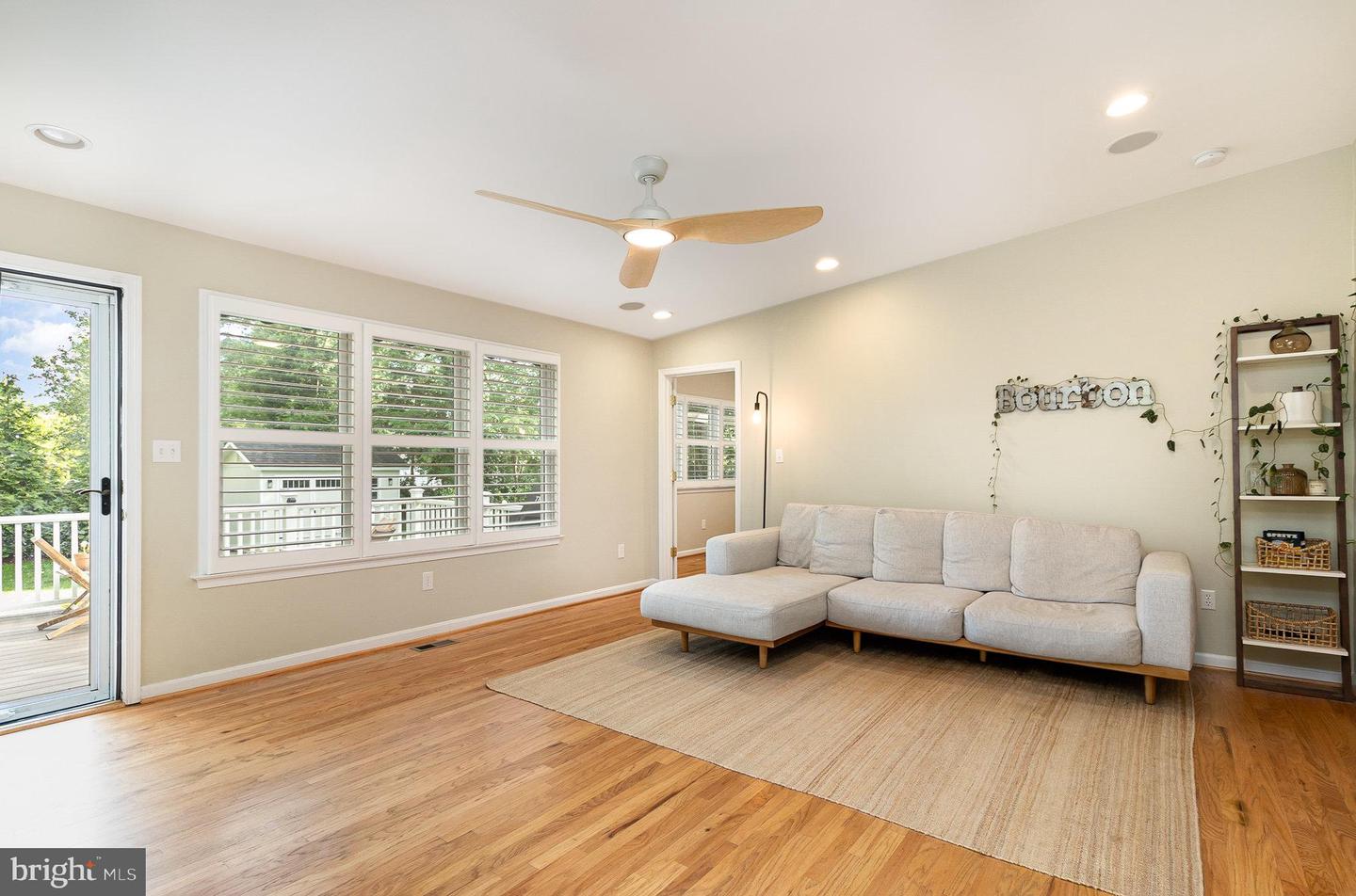 2001 SHENANDOAH RD, ALEXANDRIA, Virginia 22308, 3 Bedrooms Bedrooms, ,2 BathroomsBathrooms,Residential,For sale,2001 SHENANDOAH RD,VAFX2238302 MLS # VAFX2238302
