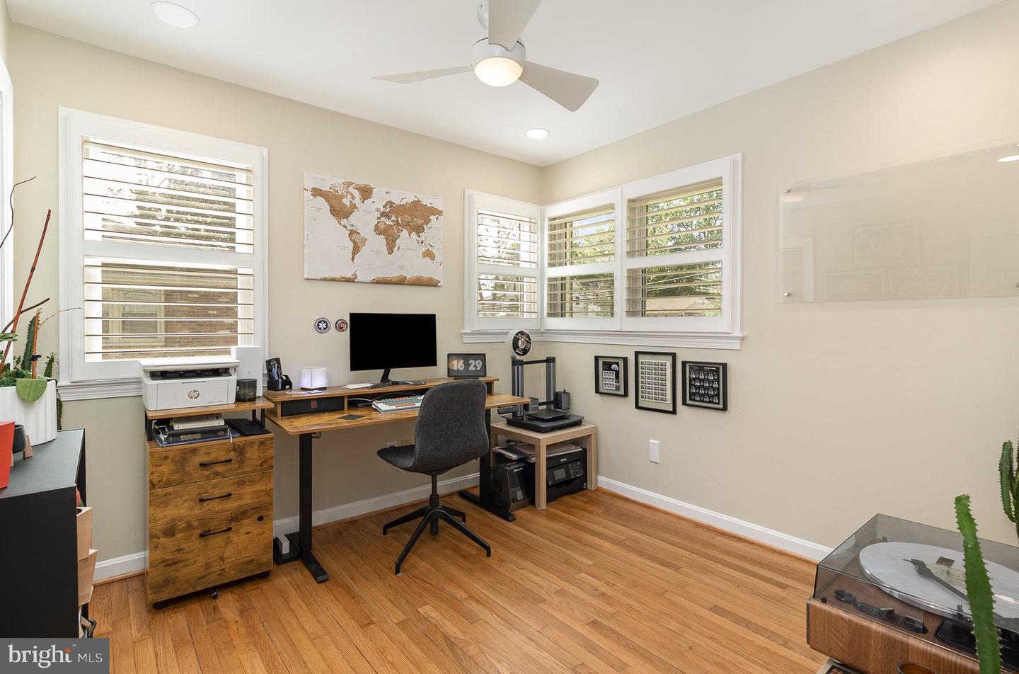 2001 SHENANDOAH RD, ALEXANDRIA, Virginia 22308, 3 Bedrooms Bedrooms, ,2 BathroomsBathrooms,Residential,For sale,2001 SHENANDOAH RD,VAFX2238302 MLS # VAFX2238302