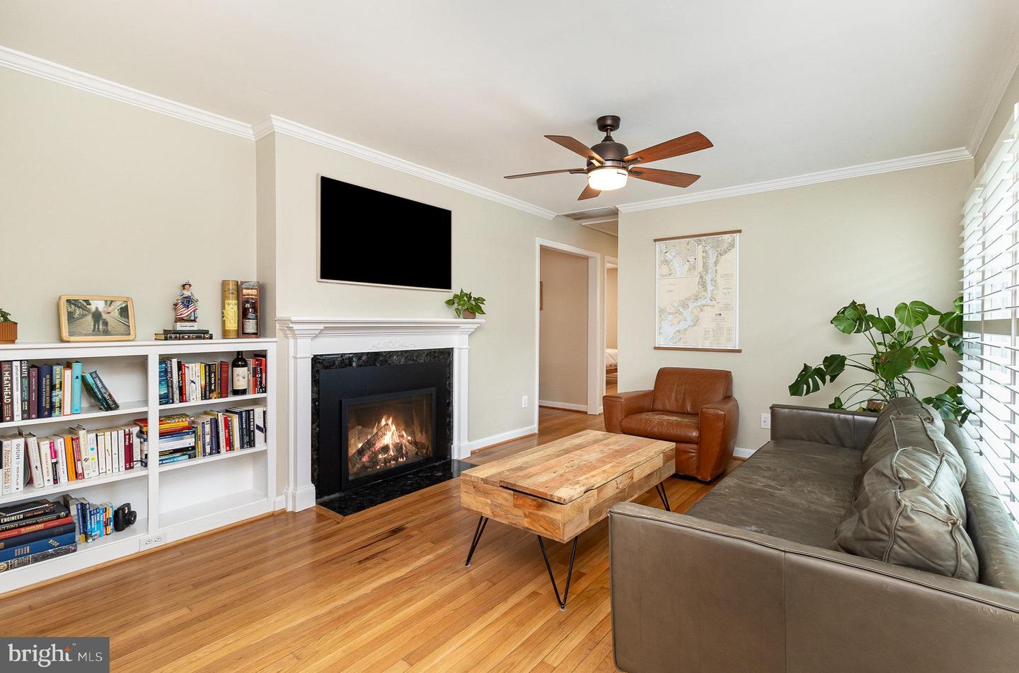 2001 SHENANDOAH RD, ALEXANDRIA, Virginia 22308, 3 Bedrooms Bedrooms, ,2 BathroomsBathrooms,Residential,For sale,2001 SHENANDOAH RD,VAFX2238302 MLS # VAFX2238302