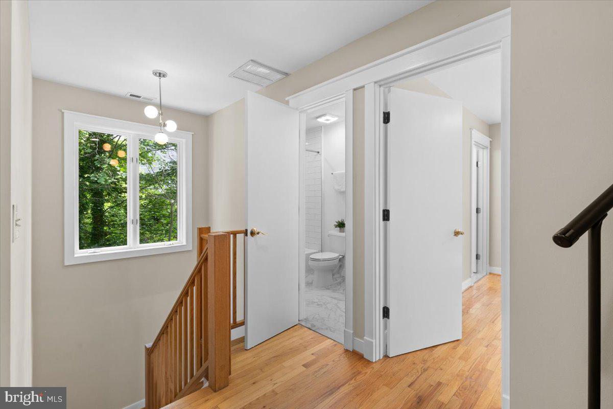 8122 STACEY RD, ALEXANDRIA, Virginia 22308, 5 Bedrooms Bedrooms, ,4 BathroomsBathrooms,Residential,For sale,8122 STACEY RD,VAFX2238430 MLS # VAFX2238430