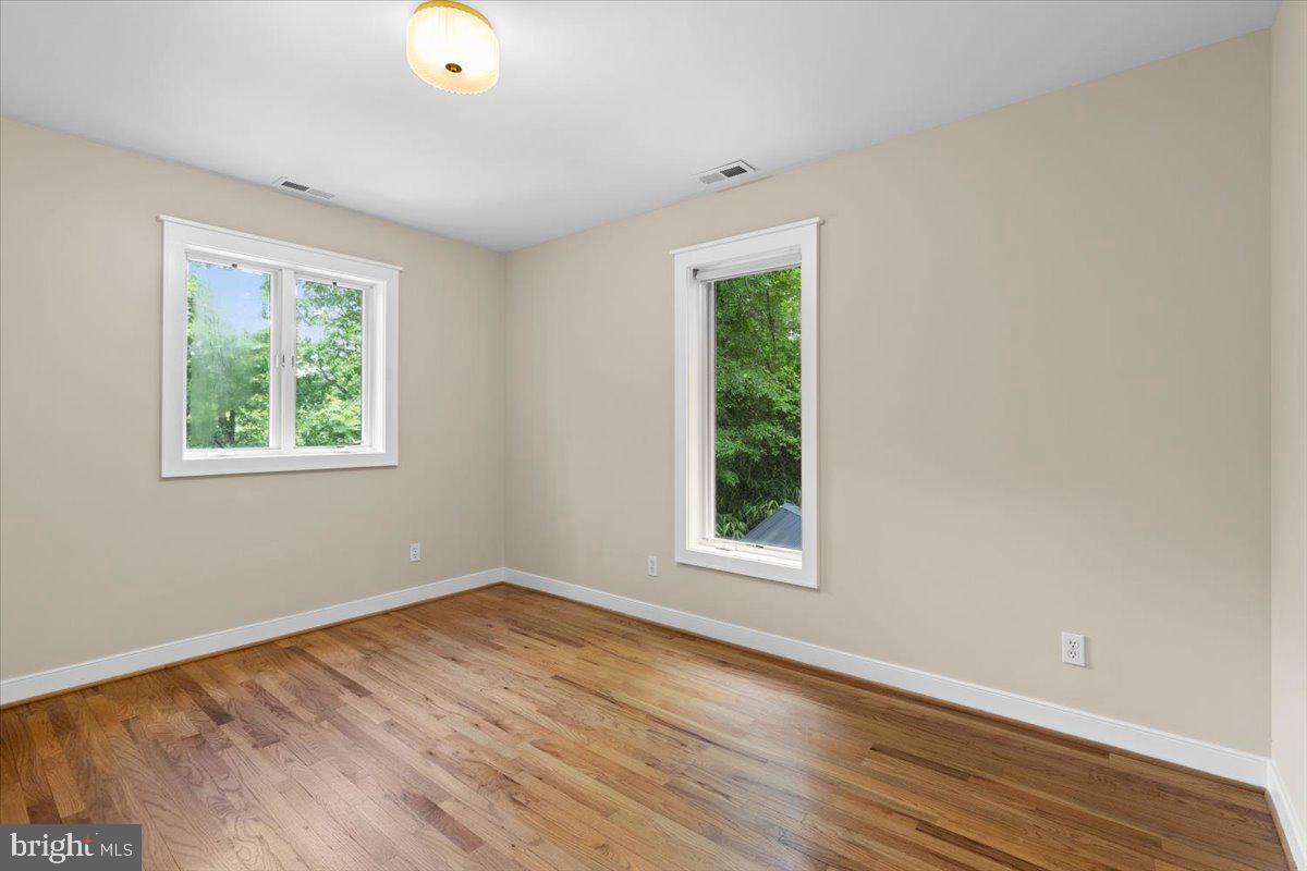 8122 STACEY RD, ALEXANDRIA, Virginia 22308, 5 Bedrooms Bedrooms, ,4 BathroomsBathrooms,Residential,For sale,8122 STACEY RD,VAFX2238430 MLS # VAFX2238430