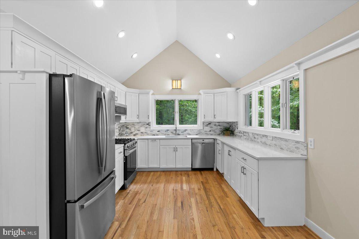 8122 STACEY RD, ALEXANDRIA, Virginia 22308, 5 Bedrooms Bedrooms, ,4 BathroomsBathrooms,Residential,For sale,8122 STACEY RD,VAFX2238430 MLS # VAFX2238430