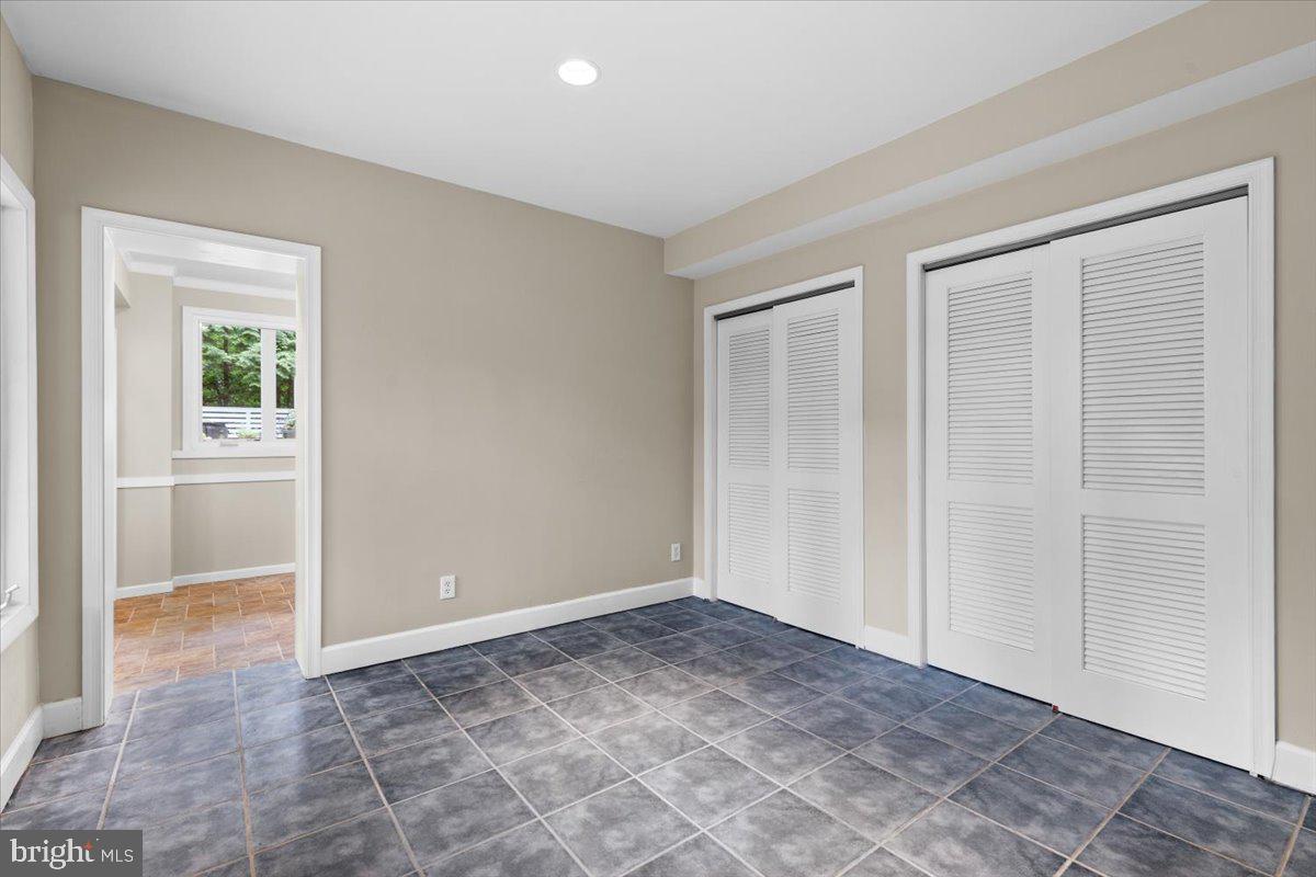8122 STACEY RD, ALEXANDRIA, Virginia 22308, 5 Bedrooms Bedrooms, ,4 BathroomsBathrooms,Residential,For sale,8122 STACEY RD,VAFX2238430 MLS # VAFX2238430