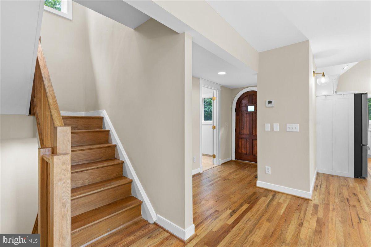 8122 STACEY RD, ALEXANDRIA, Virginia 22308, 5 Bedrooms Bedrooms, ,4 BathroomsBathrooms,Residential,For sale,8122 STACEY RD,VAFX2238430 MLS # VAFX2238430