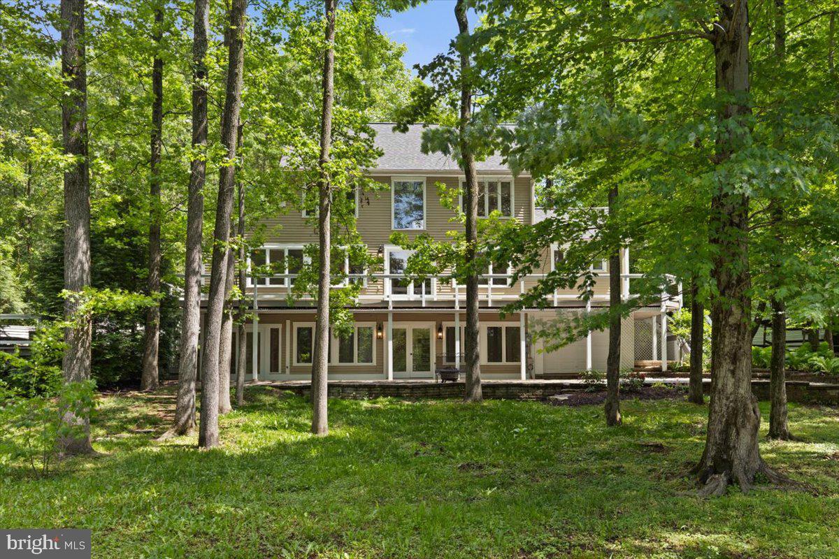 8122 STACEY RD, ALEXANDRIA, Virginia 22308, 5 Bedrooms Bedrooms, ,4 BathroomsBathrooms,Residential,For sale,8122 STACEY RD,VAFX2238430 MLS # VAFX2238430