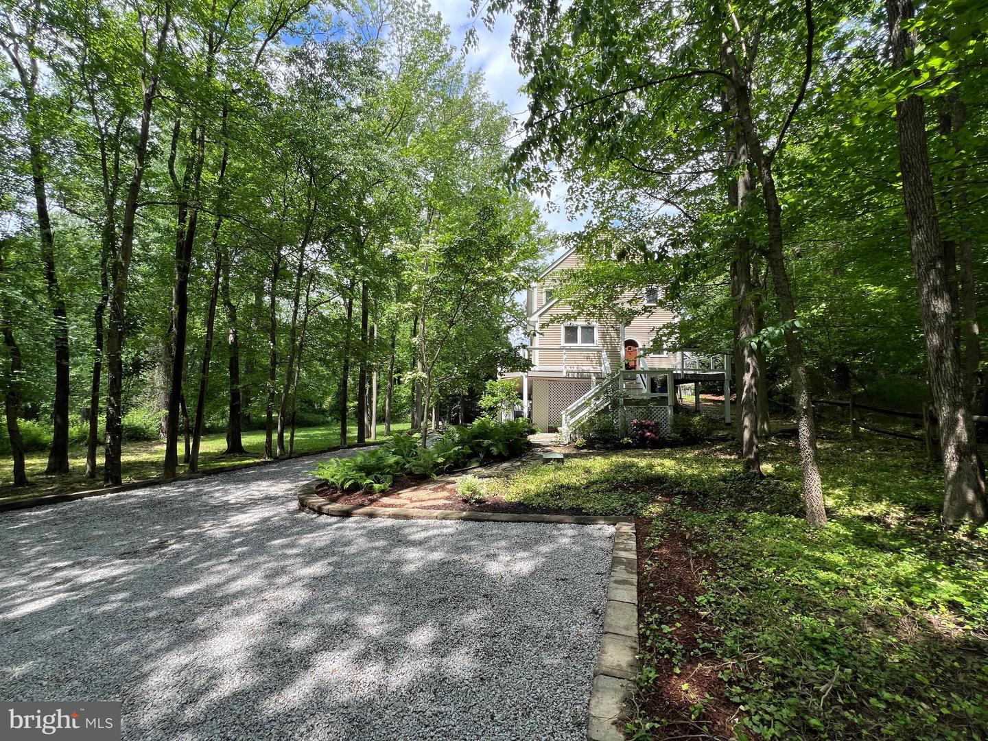 8122 STACEY RD, ALEXANDRIA, Virginia 22308, 5 Bedrooms Bedrooms, ,4 BathroomsBathrooms,Residential,For sale,8122 STACEY RD,VAFX2238430 MLS # VAFX2238430