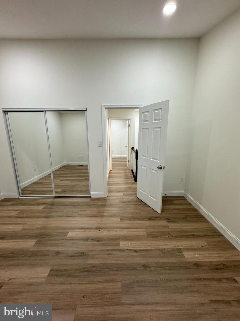 207 SAINT JOHNS SQ #207, STERLING, Virginia 20164, 2 Bedrooms Bedrooms, ,1 BathroomBathrooms,Residential,For sale,207 SAINT JOHNS SQ #207,VALO2095444 MLS # VALO2095444
