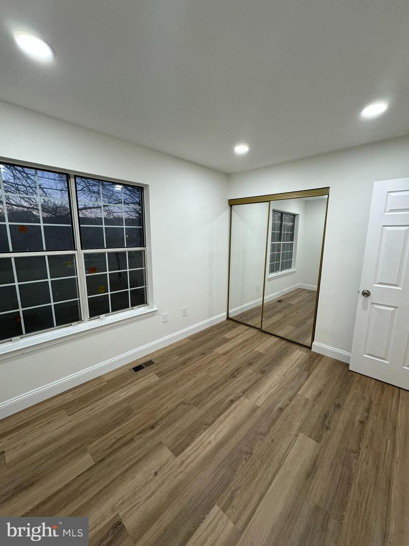 207 SAINT JOHNS SQ #207, STERLING, Virginia 20164, 2 Bedrooms Bedrooms, ,1 BathroomBathrooms,Residential,For sale,207 SAINT JOHNS SQ #207,VALO2095444 MLS # VALO2095444