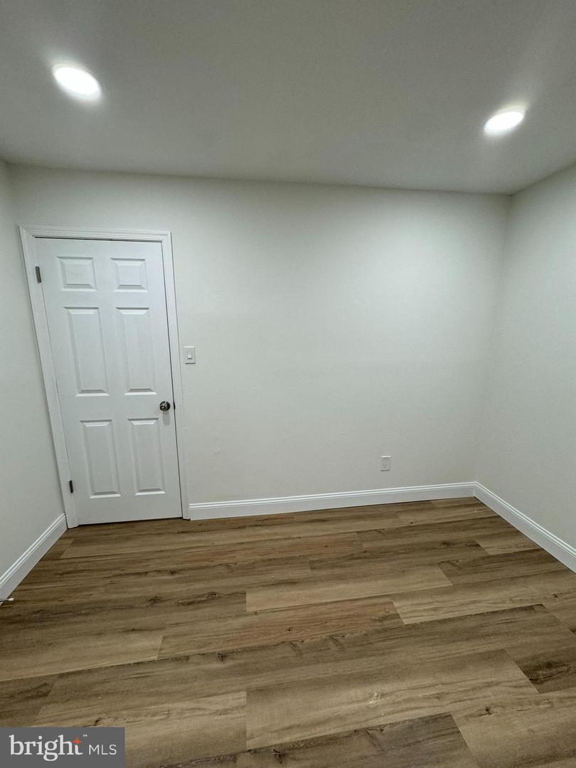207 SAINT JOHNS SQ #207, STERLING, Virginia 20164, 2 Bedrooms Bedrooms, ,1 BathroomBathrooms,Residential,For sale,207 SAINT JOHNS SQ #207,VALO2095444 MLS # VALO2095444