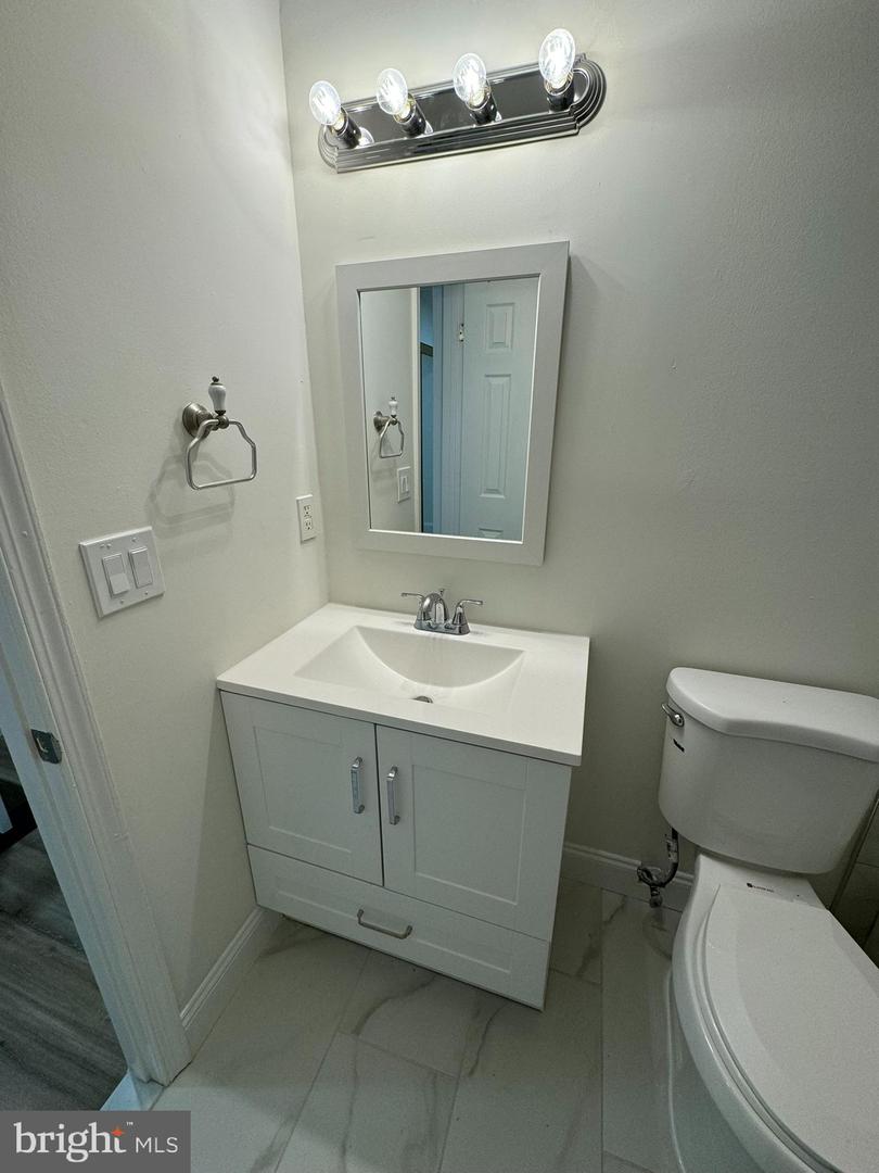 207 SAINT JOHNS SQ #207, STERLING, Virginia 20164, 2 Bedrooms Bedrooms, ,1 BathroomBathrooms,Residential,For sale,207 SAINT JOHNS SQ #207,VALO2095444 MLS # VALO2095444