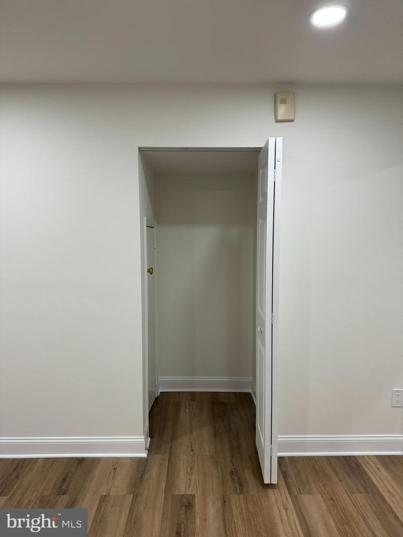 207 SAINT JOHNS SQ #207, STERLING, Virginia 20164, 2 Bedrooms Bedrooms, ,1 BathroomBathrooms,Residential,For sale,207 SAINT JOHNS SQ #207,VALO2095444 MLS # VALO2095444