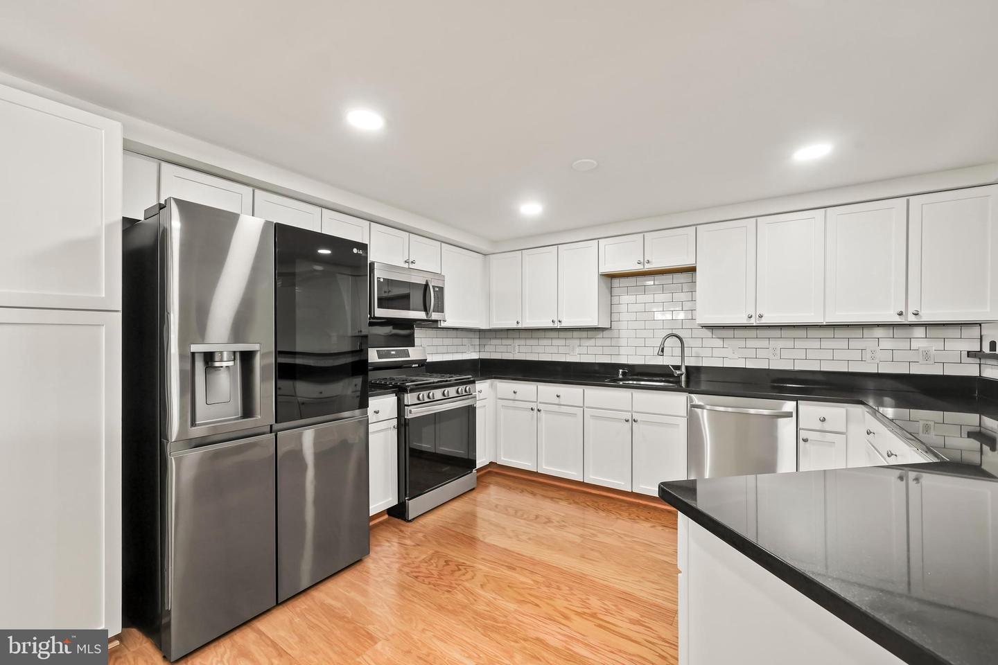 1521 N VAN DORN ST, ALEXANDRIA, Virginia 22304, 2 Bedrooms Bedrooms, ,2 BathroomsBathrooms,Residential,For sale,1521 N VAN DORN ST,VAAX2044882 MLS # VAAX2044882
