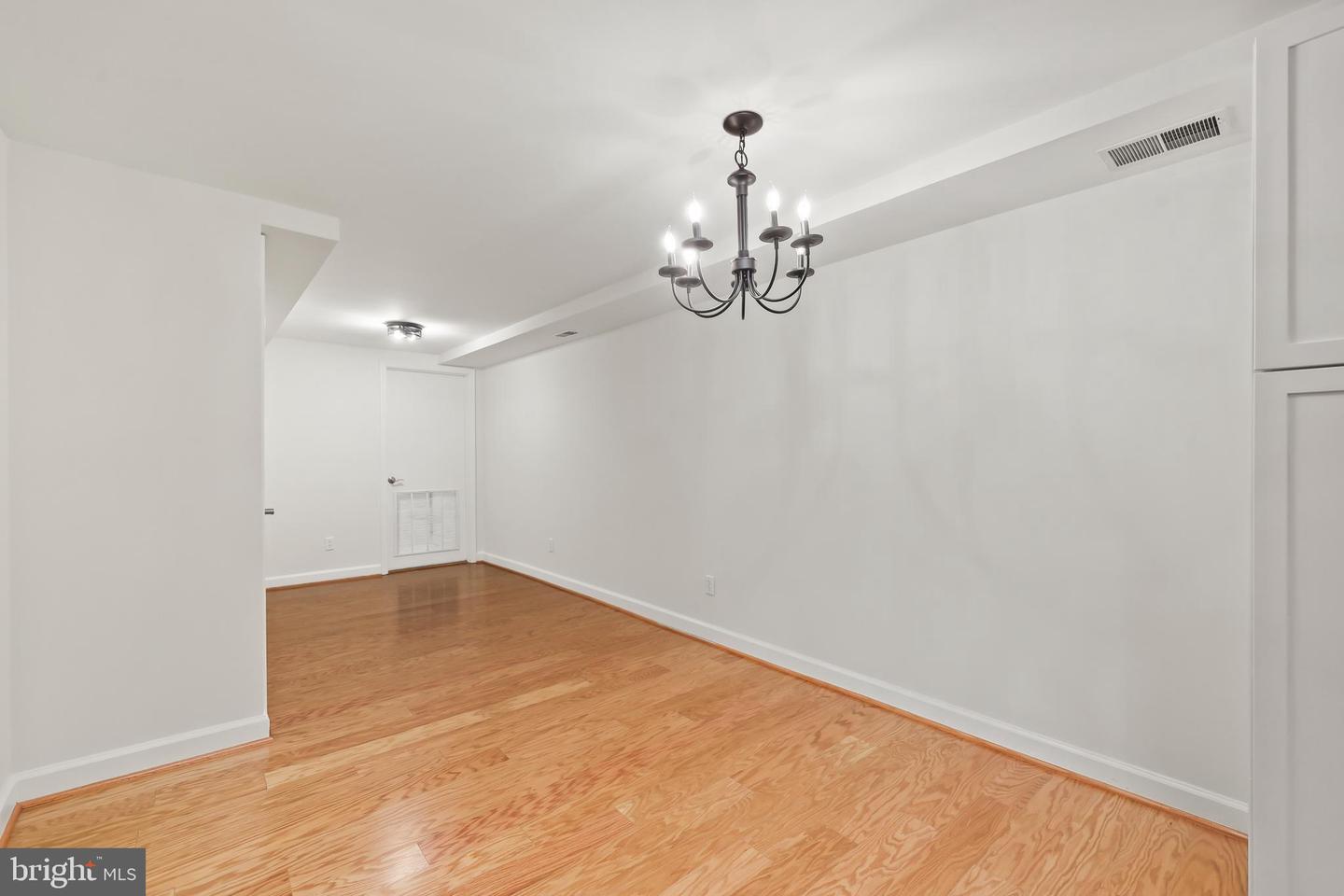 1521 N VAN DORN ST, ALEXANDRIA, Virginia 22304, 2 Bedrooms Bedrooms, ,2 BathroomsBathrooms,Residential,For sale,1521 N VAN DORN ST,VAAX2044882 MLS # VAAX2044882