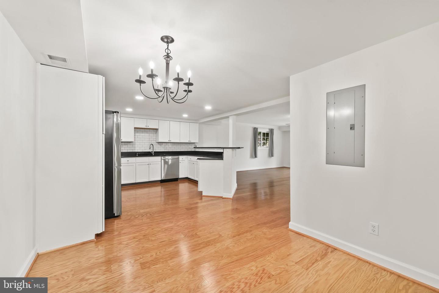 1521 N VAN DORN ST, ALEXANDRIA, Virginia 22304, 2 Bedrooms Bedrooms, ,2 BathroomsBathrooms,Residential,For sale,1521 N VAN DORN ST,VAAX2044882 MLS # VAAX2044882