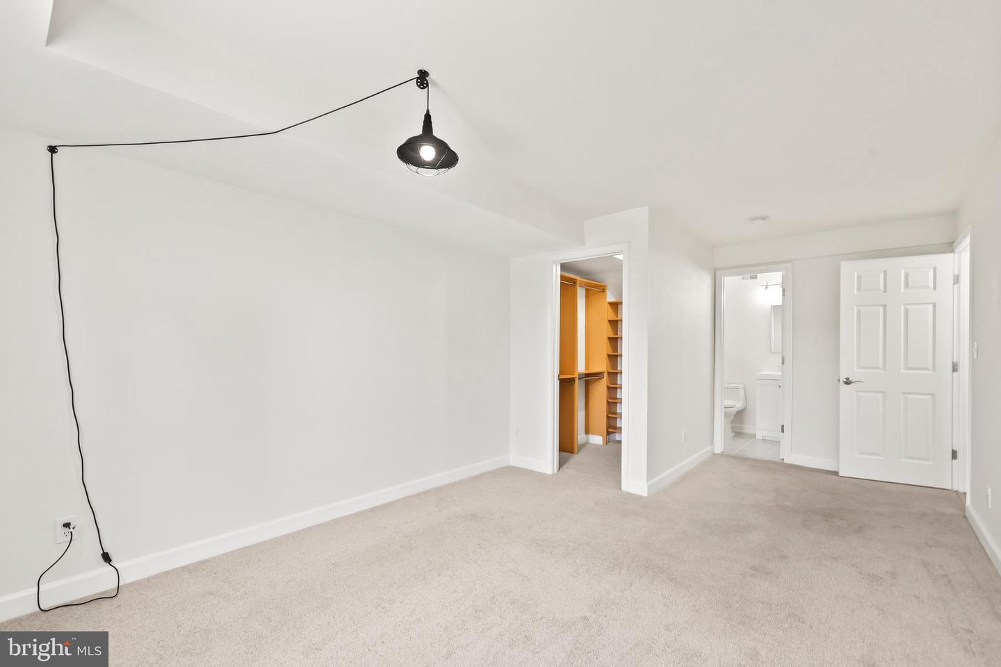 1521 N VAN DORN ST, ALEXANDRIA, Virginia 22304, 2 Bedrooms Bedrooms, ,2 BathroomsBathrooms,Residential,For sale,1521 N VAN DORN ST,VAAX2044882 MLS # VAAX2044882