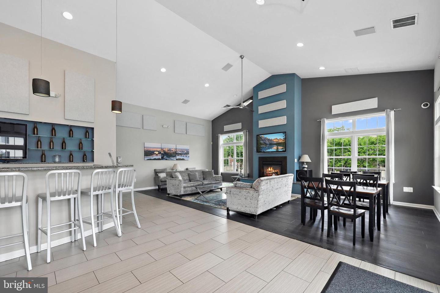 1521 N VAN DORN ST, ALEXANDRIA, Virginia 22304, 2 Bedrooms Bedrooms, ,2 BathroomsBathrooms,Residential,For sale,1521 N VAN DORN ST,VAAX2044882 MLS # VAAX2044882