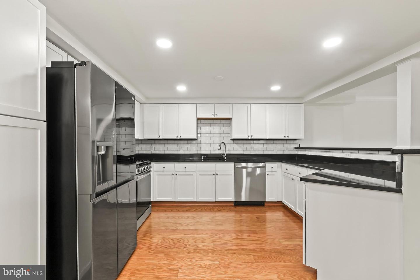 1521 N VAN DORN ST, ALEXANDRIA, Virginia 22304, 2 Bedrooms Bedrooms, ,2 BathroomsBathrooms,Residential,For sale,1521 N VAN DORN ST,VAAX2044882 MLS # VAAX2044882